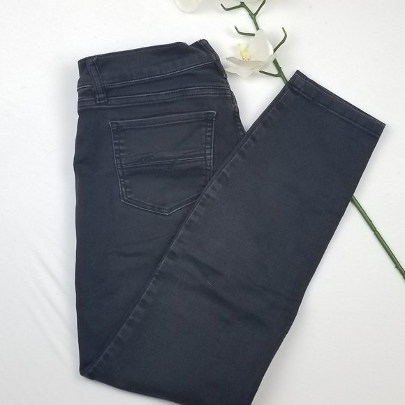 NY & Co Soho Crosby Slim Jean - Picture 1 of 6